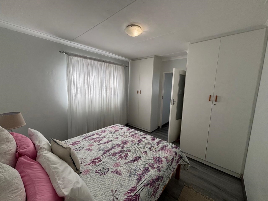 2 Bedroom Property for Sale in Hartenbos Central Western Cape